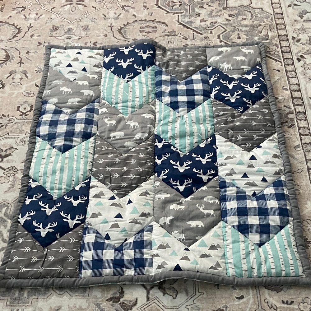 Infant Crib comforter Patchwork Quilt with deer mountains and winter theme